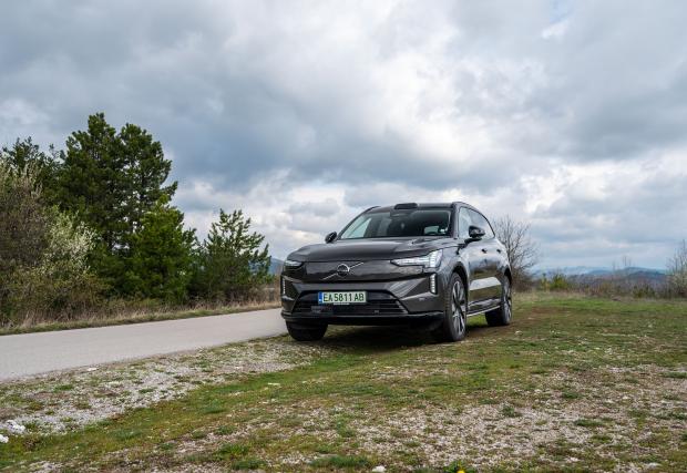 Volvo EX90 с титла Световен луксозен автомобил