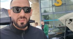 След сервиза, Шонди продава и любимия си автомобил