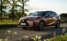 Новият Lexus UX 2024: повече мощност и удоволствие