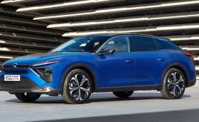 Шеф на Citroen: електромобилите носят края на SUV-тата