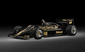 Този Lotus 98T, с който е печелил Айртон Сена, се продава