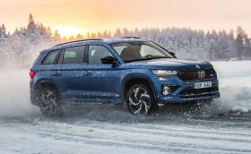 Карахме всички 4x4 модели на Skoda на замръзнало езеро в Швеция