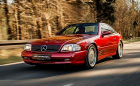 1 от 1: Намери се единственият Mercedes-Benz SL 73 AMG в Amber Red