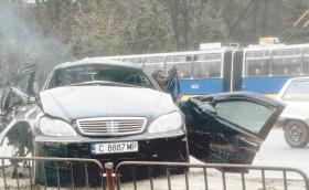 Да взривиш брониран S600 V12 в трафика на София
