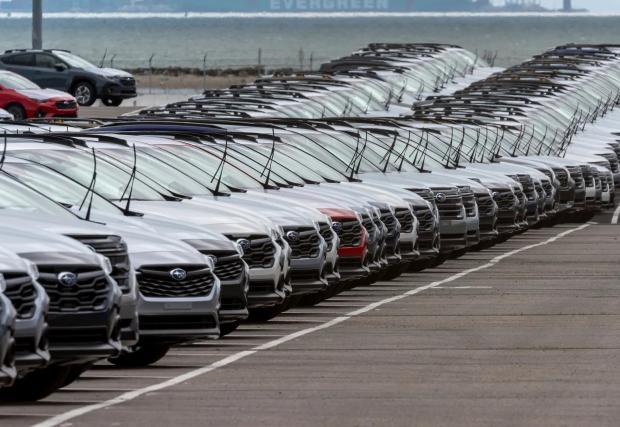 Тръмп сложи солено мито за всички вносни автомобили в САЩ