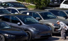 Ръстът в цените на горивата засилва интереса към електромобилите