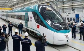 Турция започна да тества първите си високоскоростни влакове