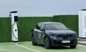 Българин постигна рекордна мощност на зареждане с новото BMW iX3