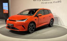 BYD представи новия DOLPHIN G DM-i с плъгин Super Hybrid технология. Карахме го в Берлин!