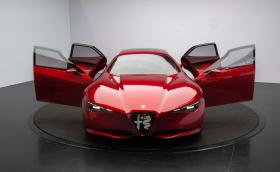 Alfa Romeo извади ново GT купе с V6, което изглежда фантастично