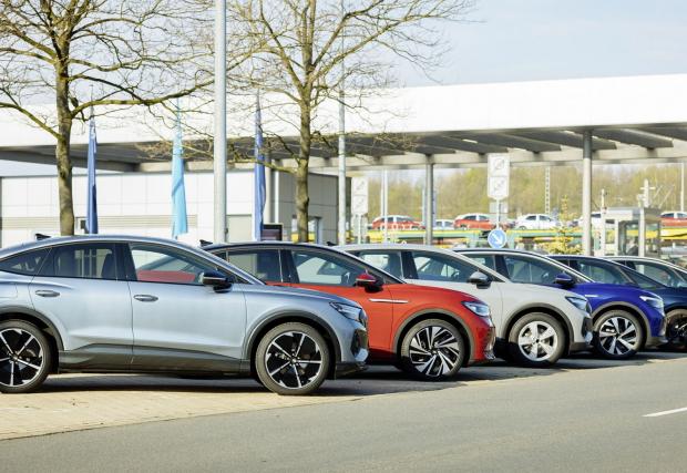 Всяка пета нова кола в Европа е без ДВГ