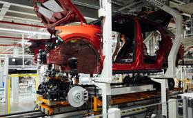 Готвят ново правило: Субсидии за електромобили само при 70% компоненти от ЕС