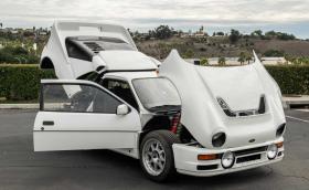 Продават един от 24-те броя Ford RS200 Evolution