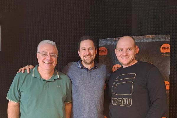 Нов епизод на DIZZYCAST: Чичо Искрен и Дани Рангелов дискутират темата ДВГ срещу електромобили!