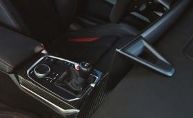BMW търси начини да запази ръчните скорости в моделите M