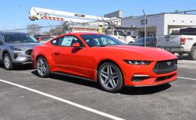 Ford дава по 1000 долара на клиенти на Dodge и Chevrolet
