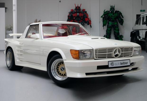 Този 1983 Mercedes-Benz SL 350 Koenig Widebody е на 7 хил. км и се продава