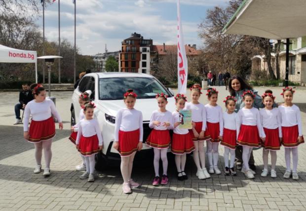 Honda подкрепи детски фолклорен фестивал в България