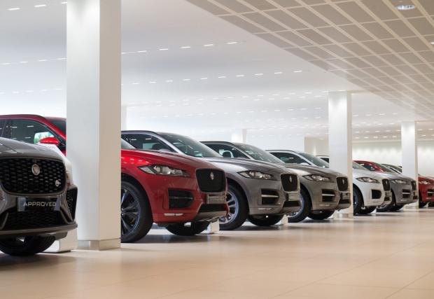Само 49 човека в цяла Европа си купиха нов Jaguar през април