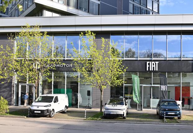 Още един комбиниран шоурум на Fiat и Leapmotor в София