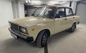 Авто пазар: Lada 2107 в 'напълно оригинален вид' за 9000 евро, някой?