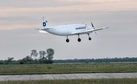 Българската фирма Dronamics с първи успешен безпилотен полет!