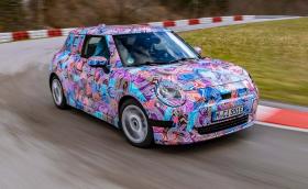 Идва ново поколение MINI - вижте снимки с предсерийни прототипи