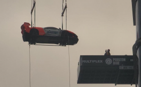 Австралийски милионер качи McLaren Senna GTR в апартамента си на 57-мия етаж