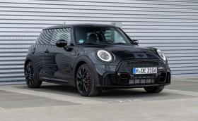 MINI John Cooper Works 1to6 Edition е може би последното MINI с ръчна кутия