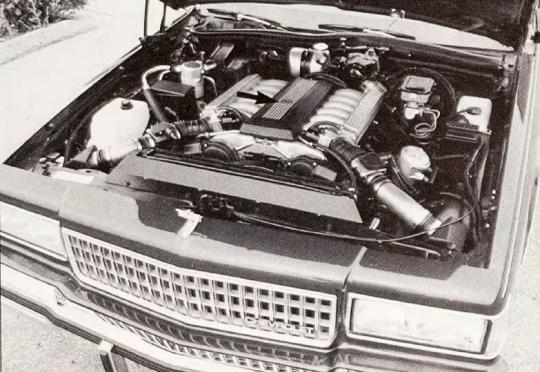 Когато Chevrolet е оборудвал Caprice с 5-литров V12 от BMW 750iL