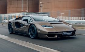 Някой вече се нарадва на новото Lamborghini Countach и го продава