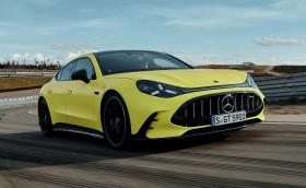 Новият Mercedes-AMG GT 4-door Coupe е на ток, но с V8 звук