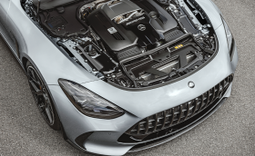 Mercedes все още харчи много пари за разработка на ДВГ