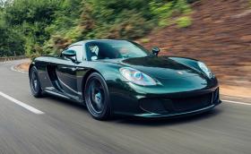 Това Porsche Carrera GT Zagato е с интересна история, едно от само 5 е и се продава 