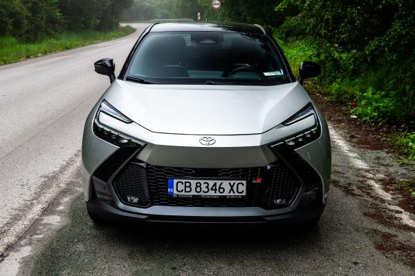 ВИДЕО: Карахме новата Toyota CH-R