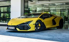  ВИДЕО: Първото Lambo Revuelto в България