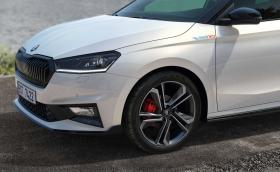 Skoda Fabia 130 е (не чак толкова) горещ хеч със 175 к.с.