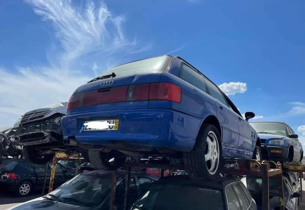 Audi RS2 Avant за скрап