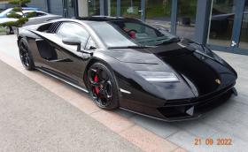 Новият Countach вече се продава на старо. Цената е 4,2 млн. евро