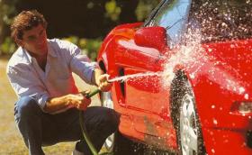 Червената Honda NSX на Айртон Сена се продава