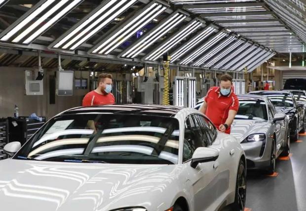 Porsche може да се откаже от Taycan в края на десетилетието