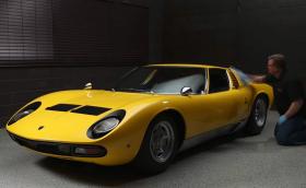 Как се почиства Lamborghini Miura? Видео