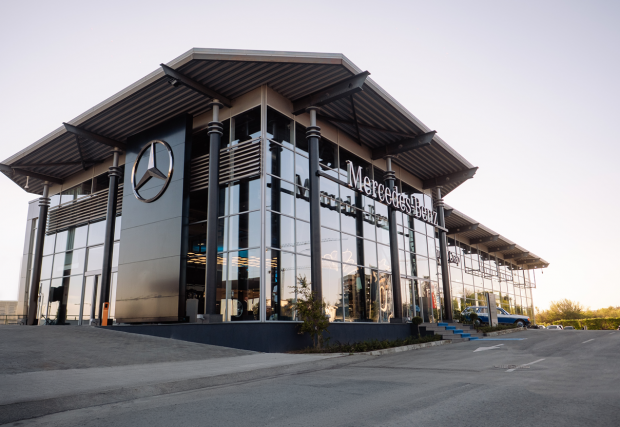 Mercedes-Benz откри изцяло обновен шоурум във Варна