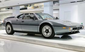 Няма друго такова BMW M1 в света. И се продава!