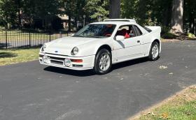 Продават 1 от 24-те броя Ford RS200 Evolution!