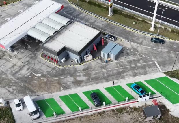 Fines откри първата мегаватова зарядна в Централна и Източна Европа