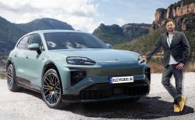 ВИДЕО: Новото Porsche Cayenne Turbo е брутален автомобил