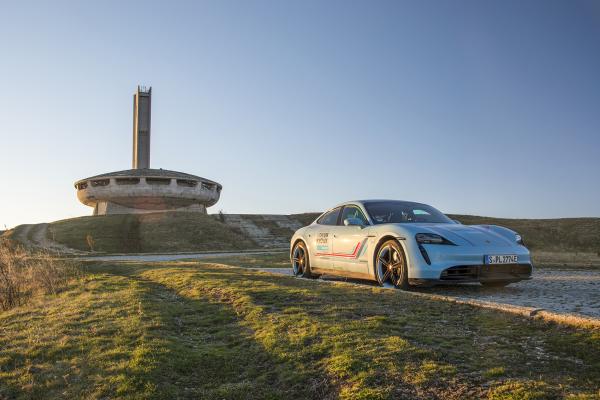 Видео: Седем дни през България с Porsche Taycan Turbo S