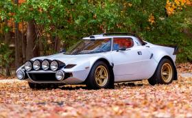 Продават реплика на Lancia Stratos, която май е по-добра от оригинала