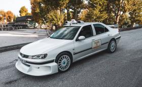 Две момчета от Пловдив създадоха копие на Peugeot 406 от TAXI 3